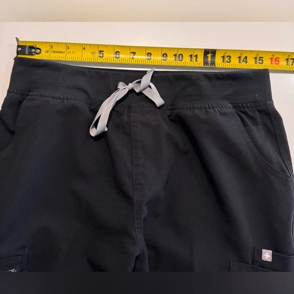 Figs Yola Skinny Scrub Pant 2.0 Size Medium/Tall Black Nurse Medical - Picture 8 of 11